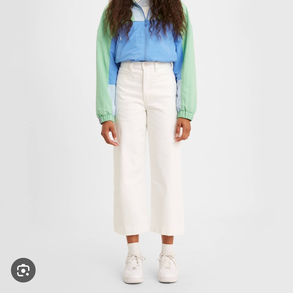 Levi’s Ribcage wide leg crop 28